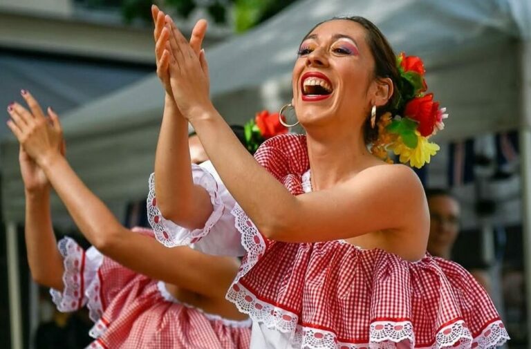 Danse & Voyage : Initiation à la Cumbia Colombienne // dimanche, 20 juillet 2025, 15:00