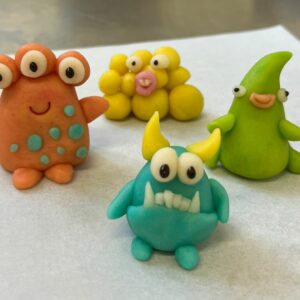 Petits Monstres en Pâte d’Amande d'Halloween // mercredi, 22 octobre 2025, 15:00