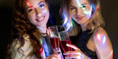 Soirée Spéciale Mamans – Lâcher-Prise & Bonne Humeur // jeudi, 04 décembre 2025, 19:00