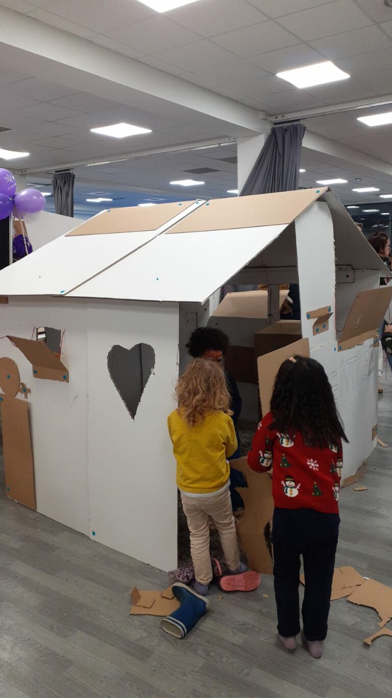 Créa’Carton – Fabrique ton Monde en Carton