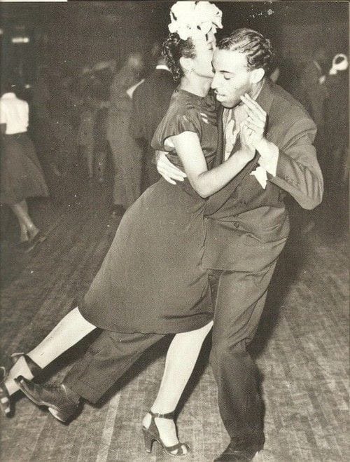 Cours d'initiation à la danse Blues - par Coline